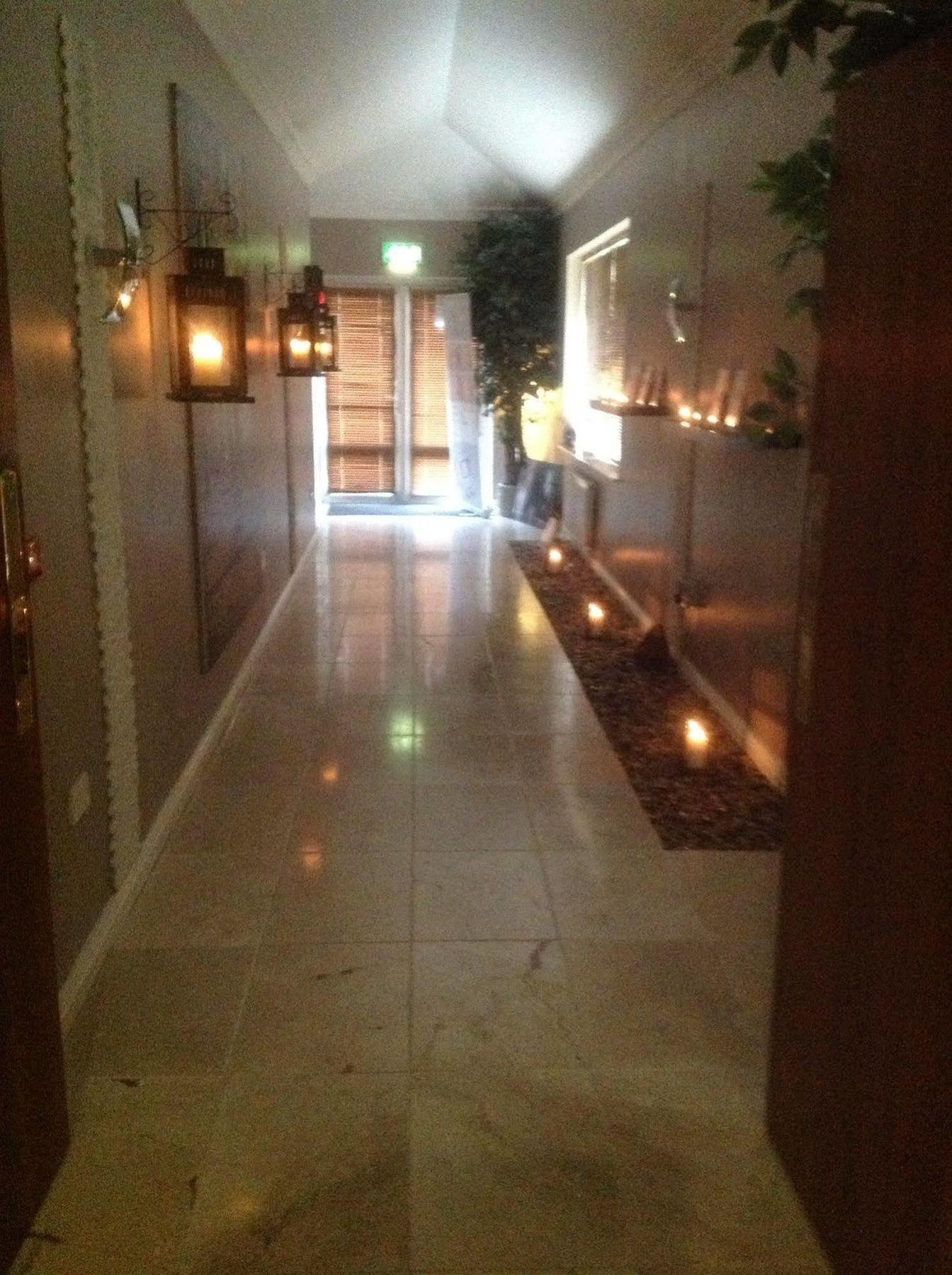 Airport View Hotel&Secret Spa Lusk Buitenkant foto
